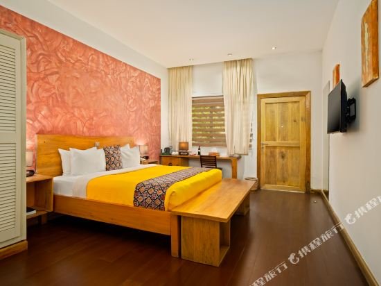 Фото La Villa Boutique Hotel