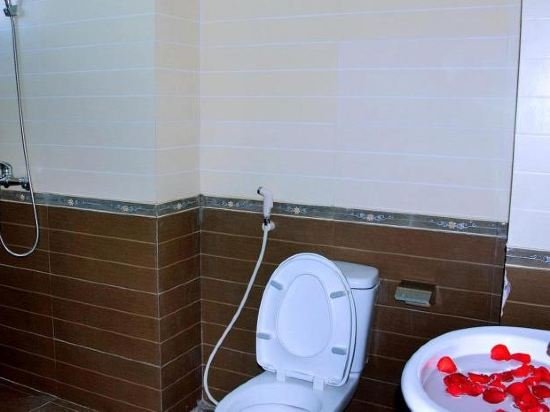 Фото Queen3 Hotel