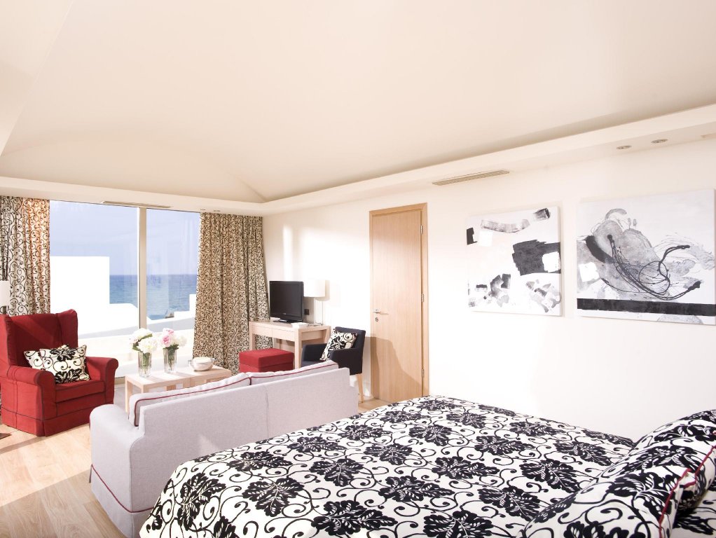 Фото Knossos Beach Bungalows Suites Resort & SPA