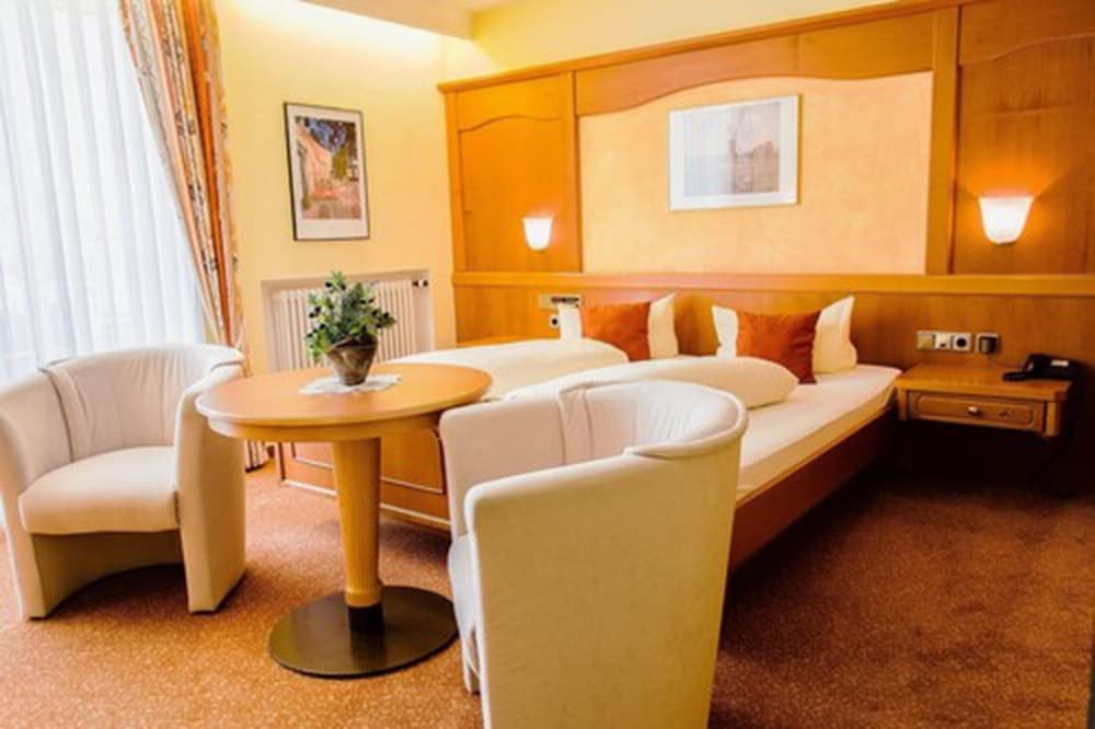 Фото Parkhotel Bad Faulenbach