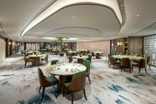 Гостиница Yuexiu Hotel Guangzhou, Curio Collection by Hilton в Китае