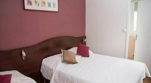 Гостиница Hotel de France в Вире