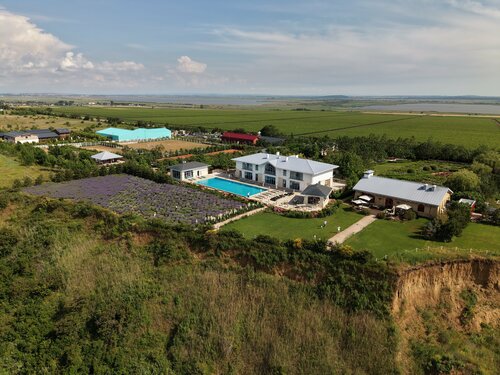 Villa Romanov Wine Club & SPA