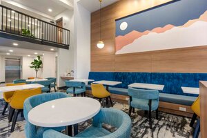 Гостиница Aiden by Best Western @ Flagstaff