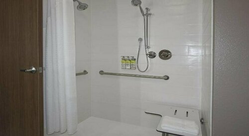Гостиница Candlewood Suites Frisco в Фриско