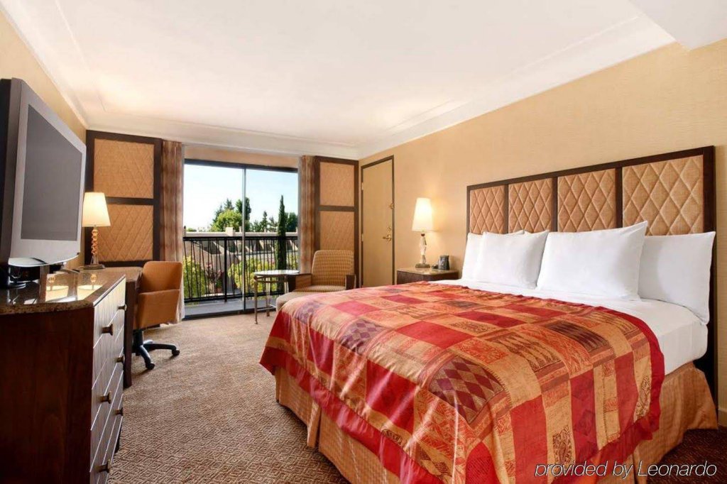 Фото Хилтон