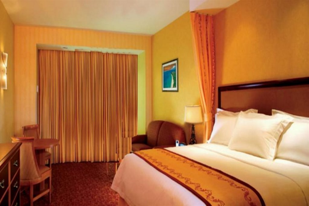 Фото South Point Hotel, Casino, and SPA