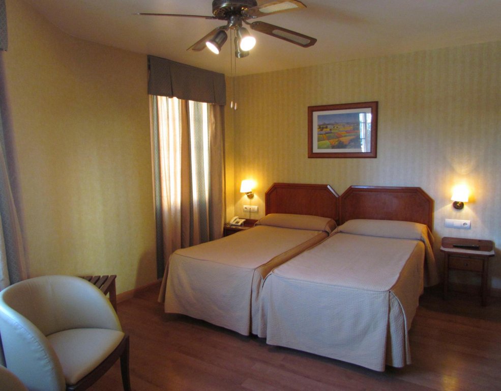 Фото Hotel Don Paco