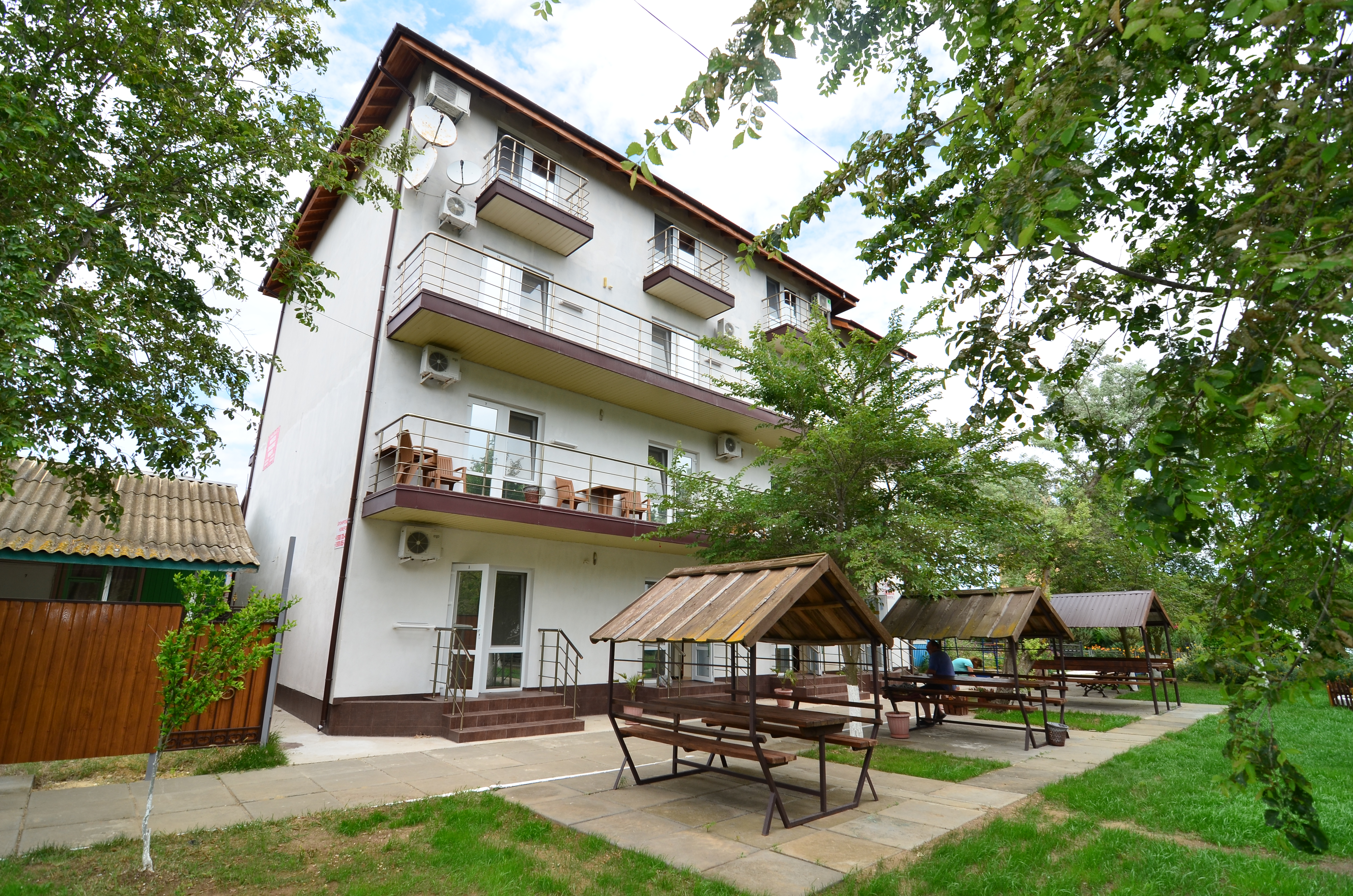 Фото отеля 1