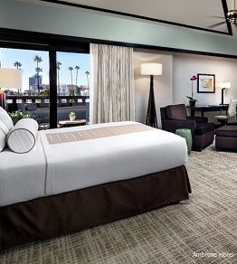 Фото The Ambrose Hotel