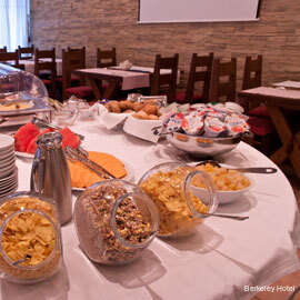 Фото Berkeley Hotel