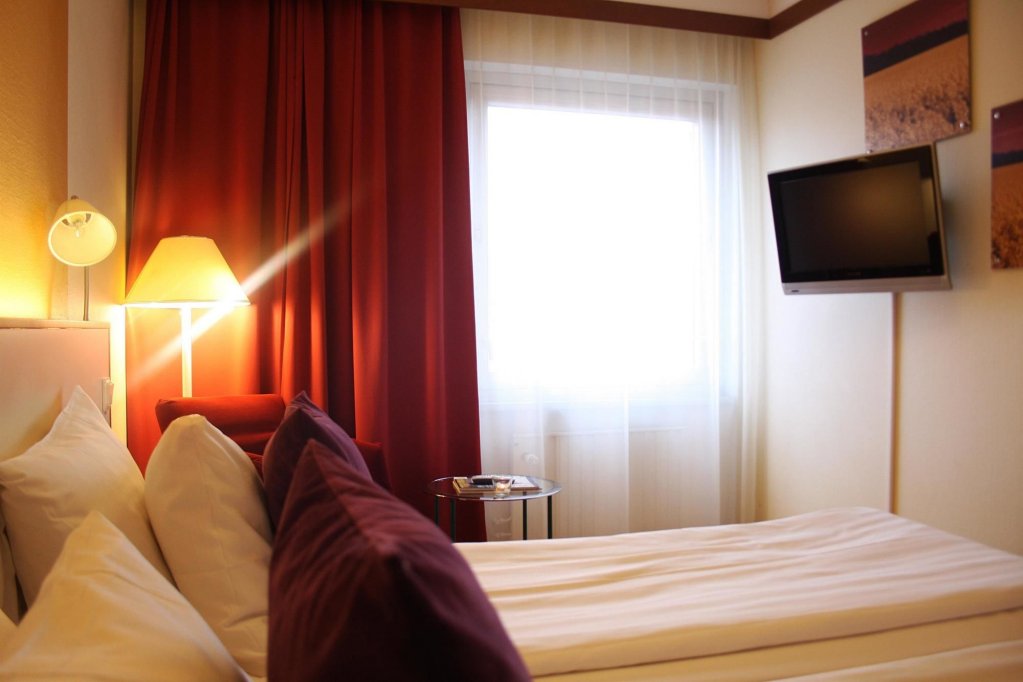 Фото 27183876708