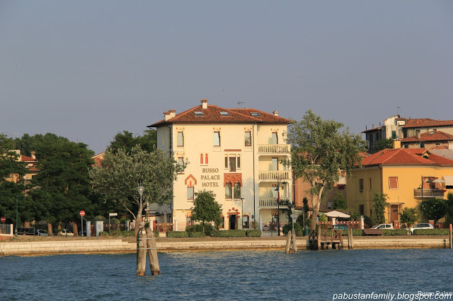 Фото Russo Palace