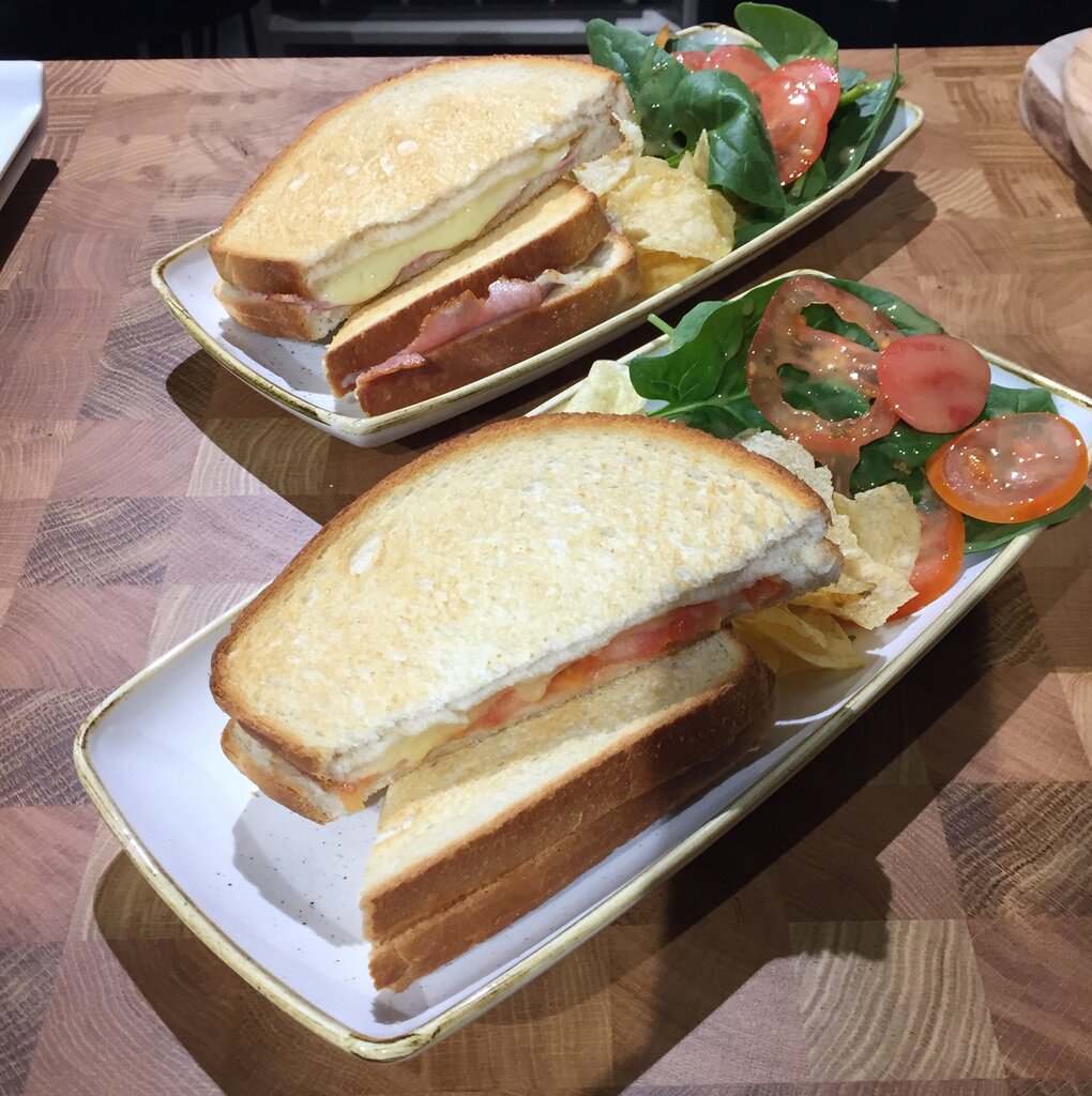 Coffee shop Esquires Coffee, Aylesbury, photo