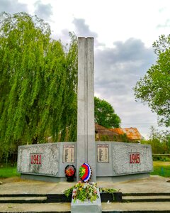 Мемориал Великой Отечественной войны (Краснодарский край, городской округ Горячий Ключ, посёлок Приреченский, Парковая улица), памятник, мемориал в Краснодарском крае