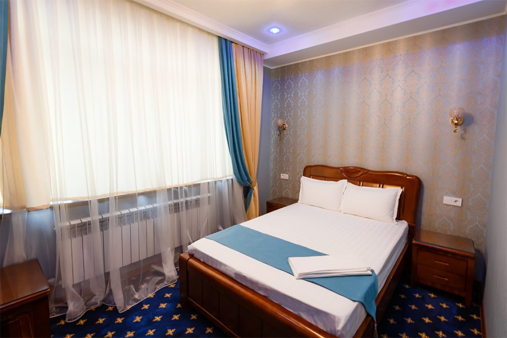 Фото Salut Hotel