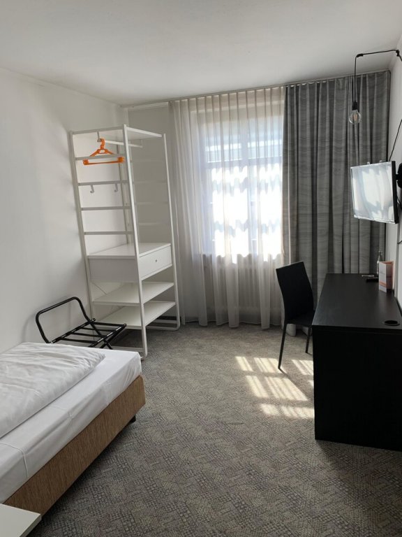 Фото Hotel Maxplatz