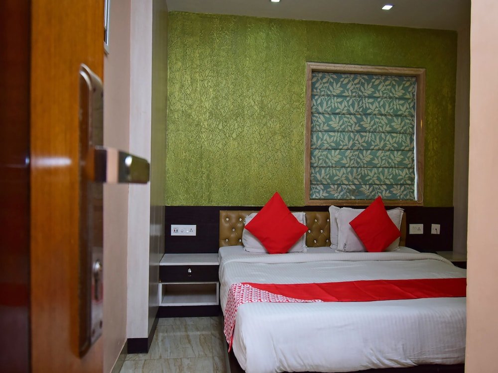 Фото Oyo 38844 Hotel Orchid Plaza