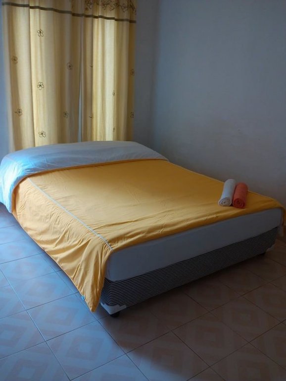 Фото Natcha Hotel and Residence Chumphon