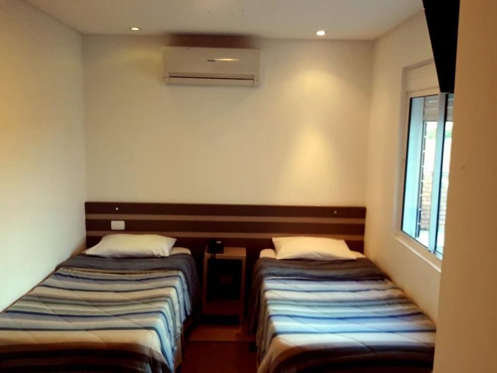 Фото Hollyster Hotel