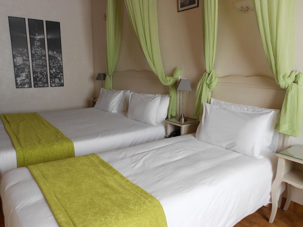 Фото Hôtel Médieval