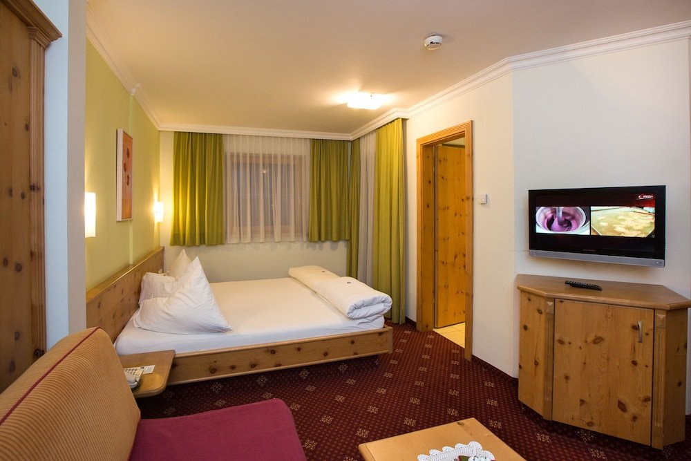 Фото Hotel Enzian