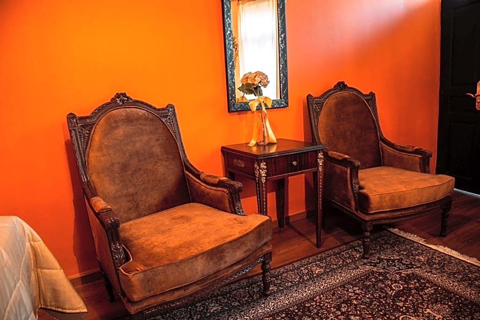 Фото Ilion Hotel Suites