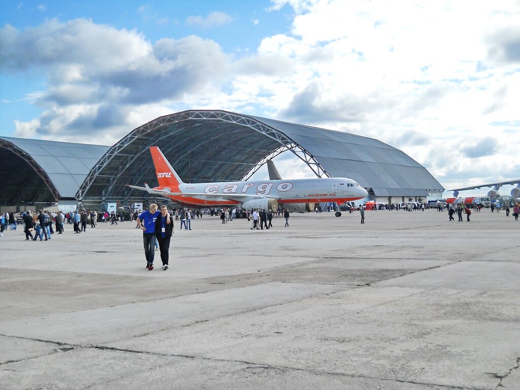 Әуежай Аэропорт Ульяновск-Восточный, Ульяновск облысы, фото