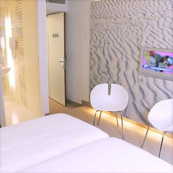 Фото Ibis Styles Amsterdam Central Station