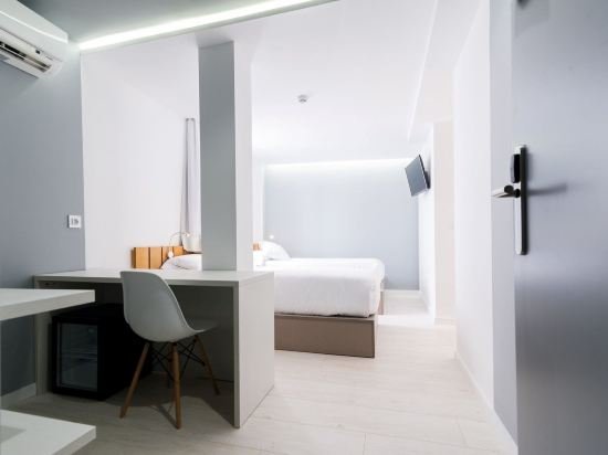 Фото B&b Hotel Madrid Centro Fuencarral 52