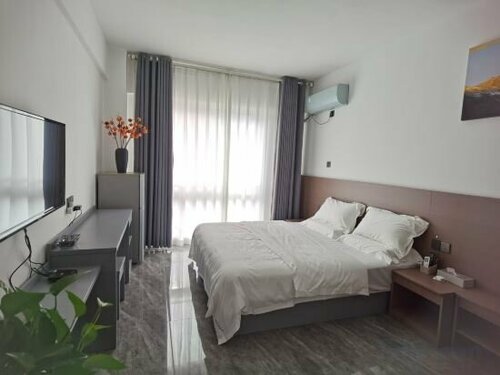 Гостиница Yijia Homestay в Лохэ