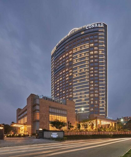 Гостиница Conrad Bengaluru в Бангалоре