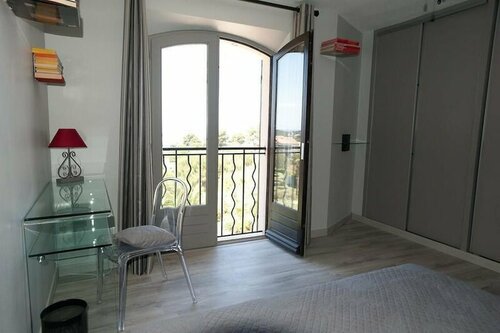 Гостиница La Villa Sanary-Sur-Mer в Санари-сюре-Мер