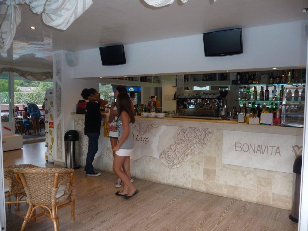 Фото Le Ginestre-cugnana Verde