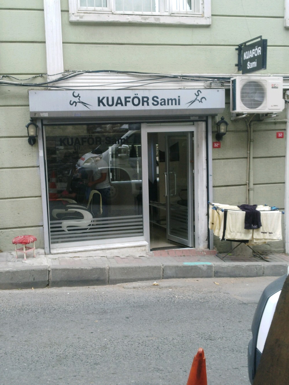 Hairdresser Sami