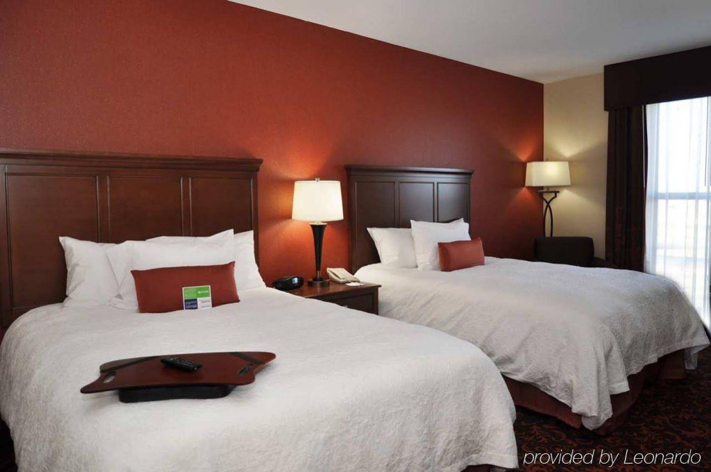 Фото Hampton Inn by Hilton Edmonton/South, Alberta, Canada