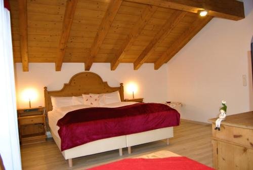 Фото Landhotel Lärchenhügel