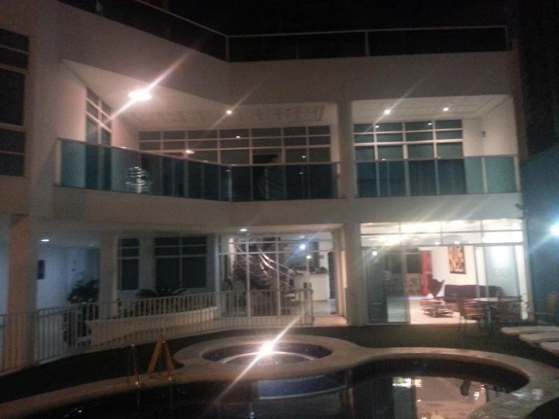 Фото MasHoteles AstraSuite 427