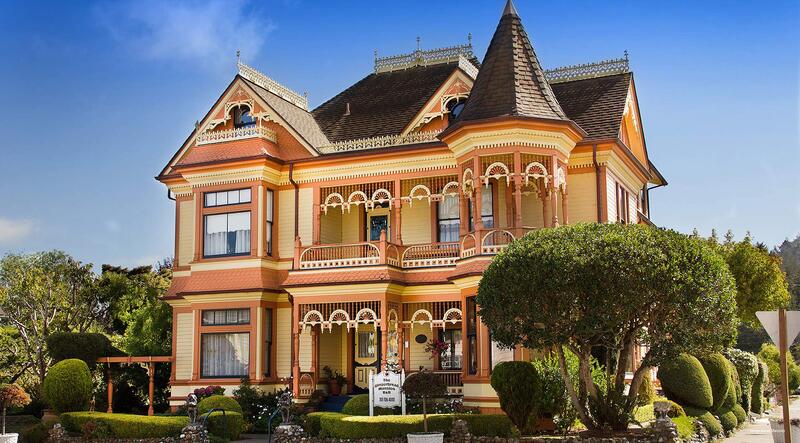 Фото Gingerbread Mansion Inn