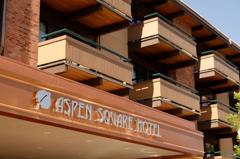 Фото Aspen Square Condominium Hotel
