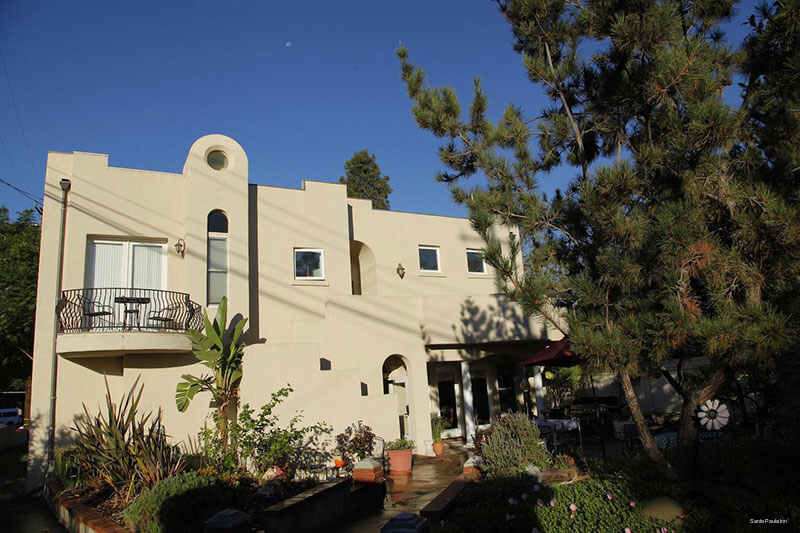 Фото Santa Paula Inn