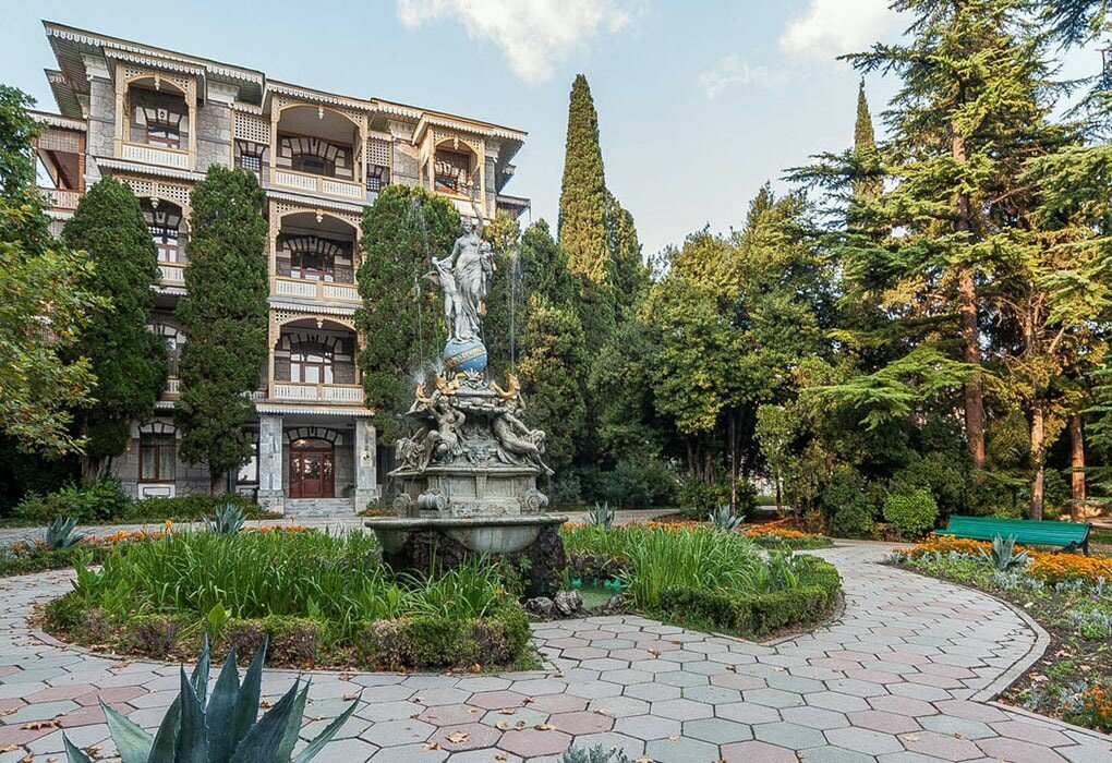 Фото: Гурзуфский, санаторий, Ленинградская ул., 10, п. г. т. Гурзуф - Яндекс Кар