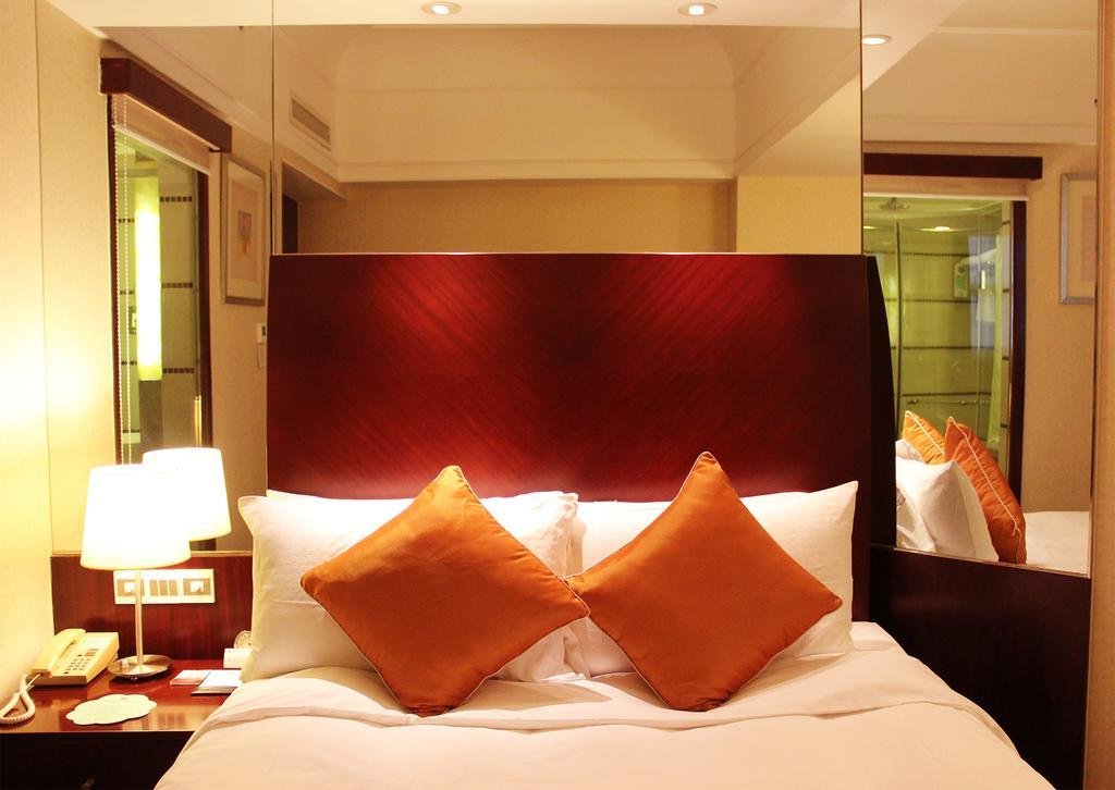 Фото Merry Hotel Shanghai