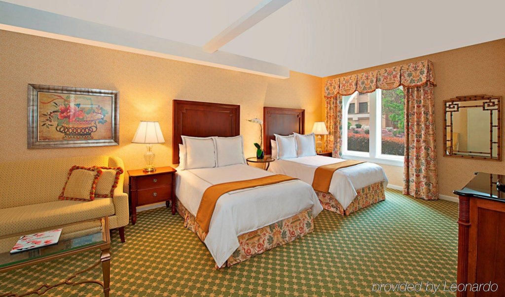 Фото Churchill Hotel