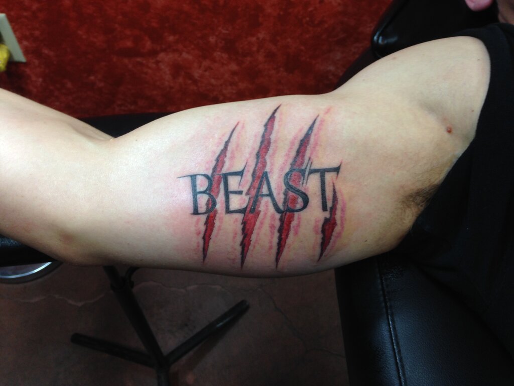 Tattoo studio Physical Graffiti Tattoo, State of Arizona, photo