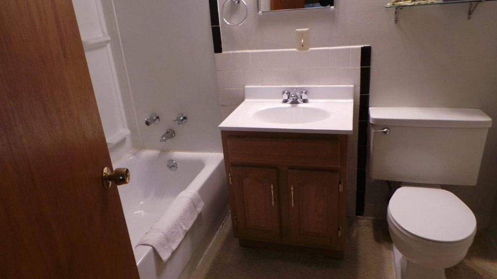 Фото Anchor Bay Inn