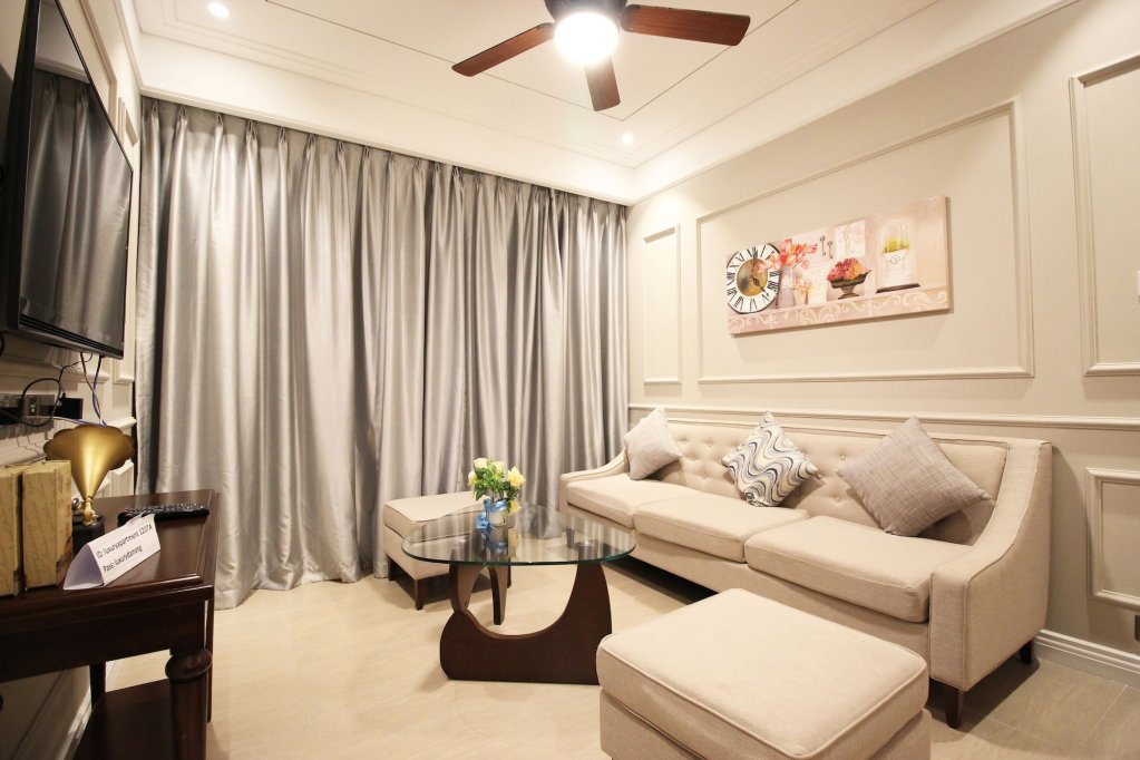 Фото Neo Classic Condo