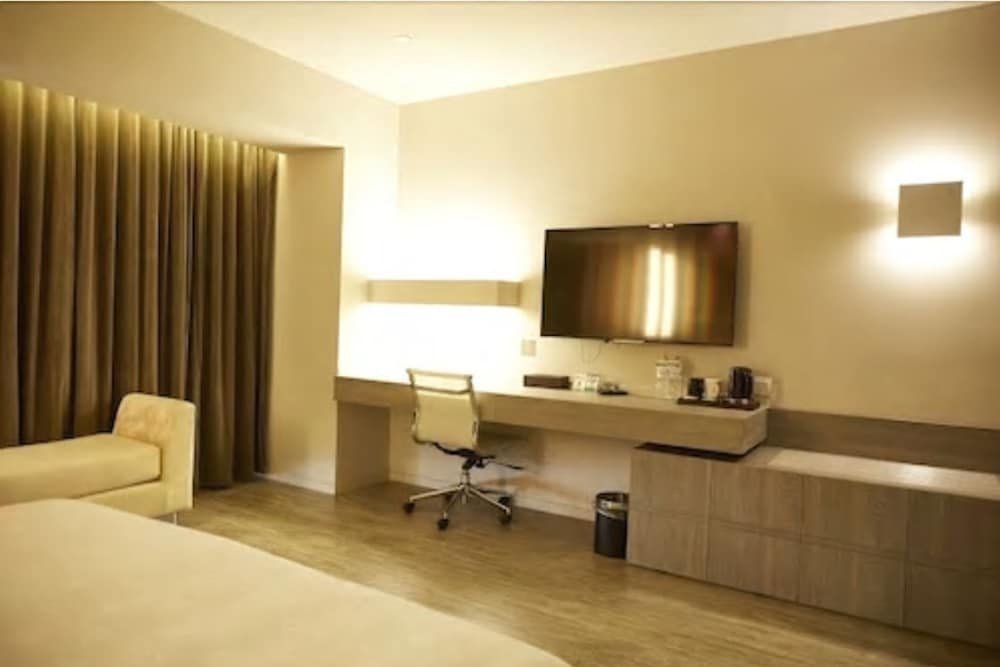 Фото Metropolo Hangzhou Railway Station East