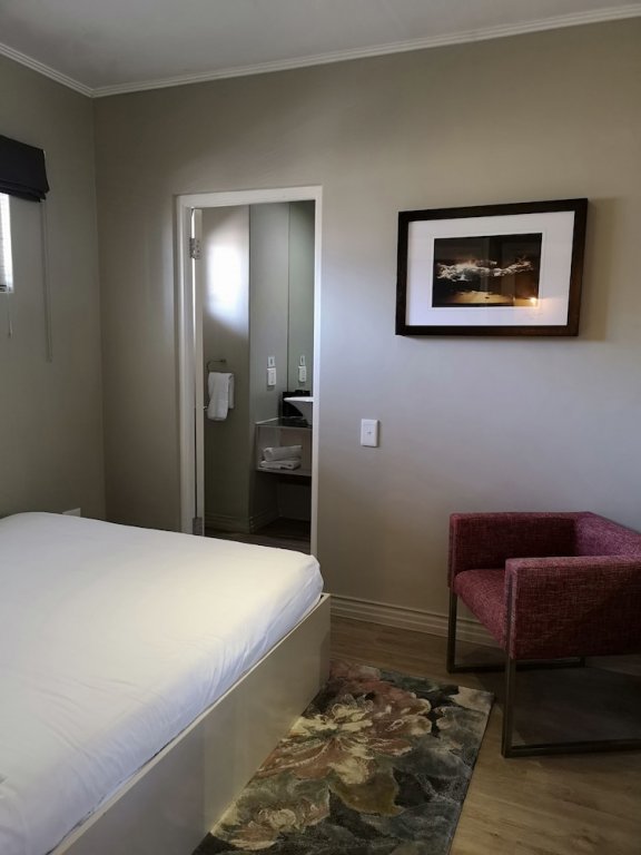 Фото The Hyde All-Suite Hotel