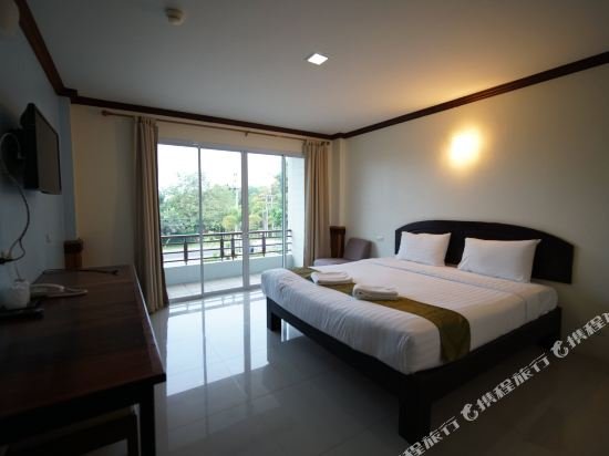 Фото Sea Mountain Khanom Hotel